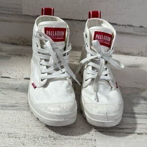 NIB PAMPA DARE WHITE CANVAS‎ BOOTS BY PALLADIUM